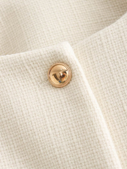 Wholesale Cross-Border Amazon Autumn Winter New Women's Fashion Small Fragrance Style Button Decor Short Blazer B88646