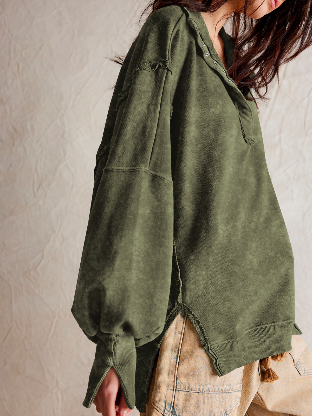 Sultyra Decorative Line Design Sense Top with Slit Lantern Sleeves polo