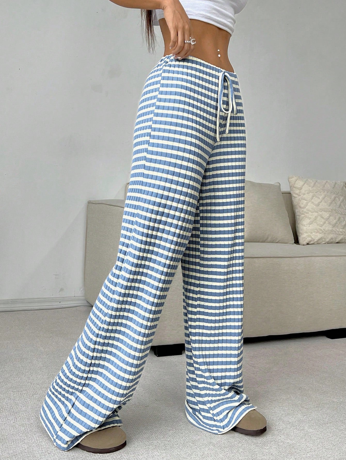 Pantalones rectos de algodón con cordón Sultyra