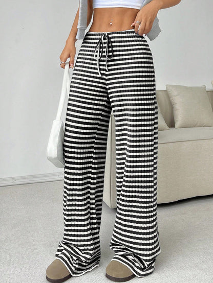 Pantalones rectos de algodón con cordón Sultyra